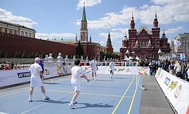 The Russian way of promoting badminton…