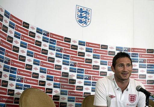 England midfielder Frank Lampard pulled his thigh in training