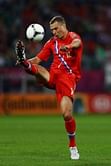 Euro 2012: Russia's Berezutsky hails Dzagoev's injury recovery