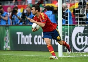 Euro 2012: Spain edge Portugal for third-straight Euro final