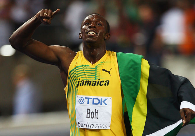 Bolt answers critics with world-leading time