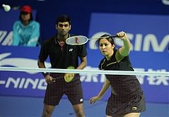 Diju-Jwala ease into Singapore Open quarters