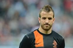 Van der Vaart blast worsens Dutch mood