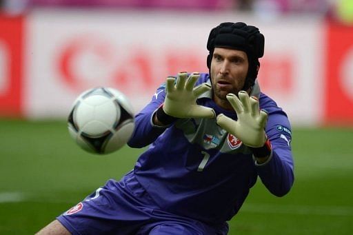 Rosicky, Cech boost for Czechs after scans