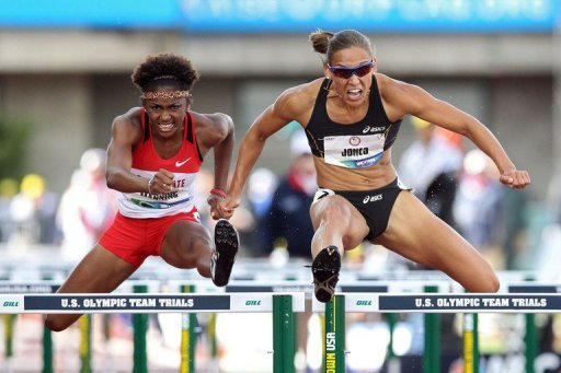 Lolo Jones (R) qualified for London in the 100 hurdles