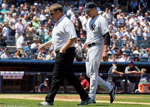 Pettitte fractures ankle in Yankees' 5-4 win - The San Diego Union-Tribune