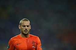 Sneijder apologises to Dutch fans after defeat