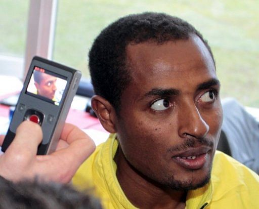 Reigning Olympic 5000-10,000m champion Bekele will run in the Paris qualifying race