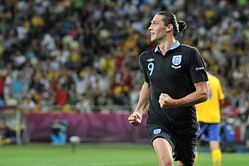 Newcastle trying to re-sign Carroll - reports
