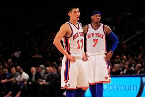 Carmelo Anthony (R) and Jeremy Lin of the New York Knicks