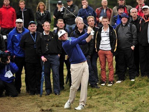 Brandt Snedeker plays from the rough on the 15th hole during his first round at the Open on Thursday