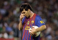 Messi injured for Hamburg friendly