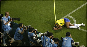 Of great actors (and divers) in Football