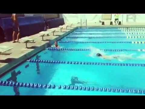 Video: Sergio Ramos and Kaka in swimming race