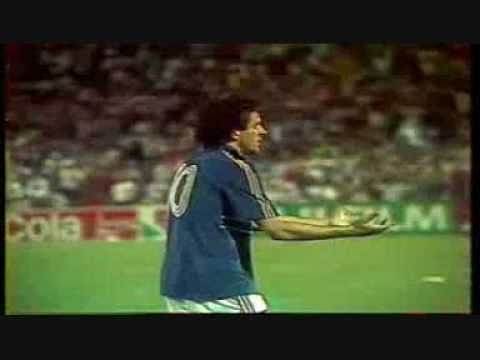 Jersey no. 10 – The Best Footballers to sport the magical number
