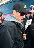 Armstrong won't contest doping charges, to lose titles