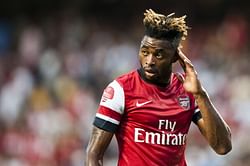 Barcelona sign Arsenal midfielder