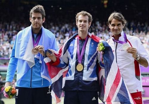 Great Britain's Andy Murray (C), Switzerland's Roger Federer (R) and Argentina's Juan Martin del Potro