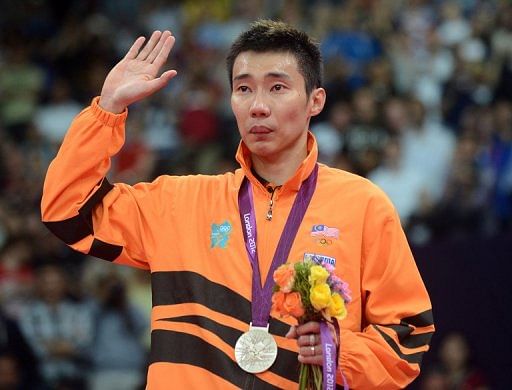 A visibly crushed Lee Chong Wei apologised to his countrymen following his tight loss to Chinese star Lin Dan