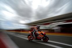 Stoner faces surgery, concedes championship