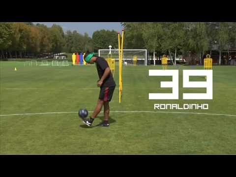 Video: Ronaldinho's goofy grin invisible