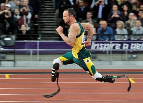 Oscar Pistorius lost his first 200m race in nine years when Brazil's Alan Oliveira came from behind to win