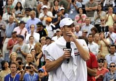 Tearful Roddick bows out, Murray into semi-finals