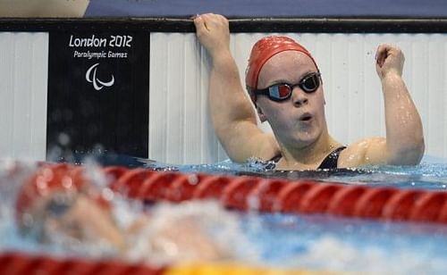 Ellie Simmonds aims to witn the S6 400m and cement Britain's second place in the medals table