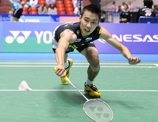 Lee Chong Wei, pictured, powered his way through to a 21-18, 21-18 victory over Boonsak Ponsana