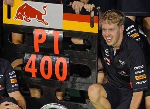 Sebastian Vettel leapt to second in the standings behind Fernando Alonso with victory in Sunday&#039;s Singapore Grand Prix