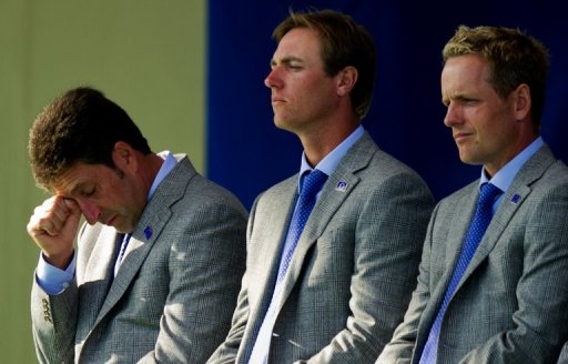 European Ryder Cup Captain Jose Maria Olazabal (L) breaks down as the speaker pays tribute to the late Seve Ballesteros