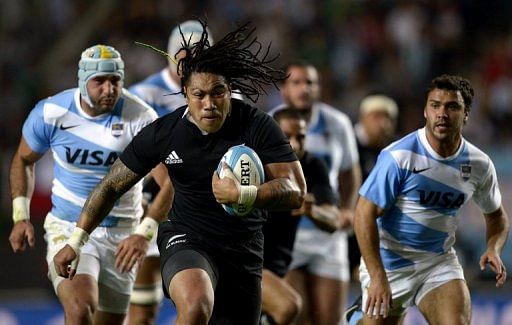 New Zealand ran in seven tries to crush Argentina 54-15 and win the inaugural Rugby Championship title