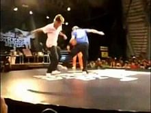 Video: Neymar Freestyle Battle