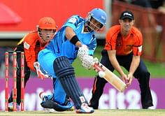 Titans beat Brisbane Heats by four runs
