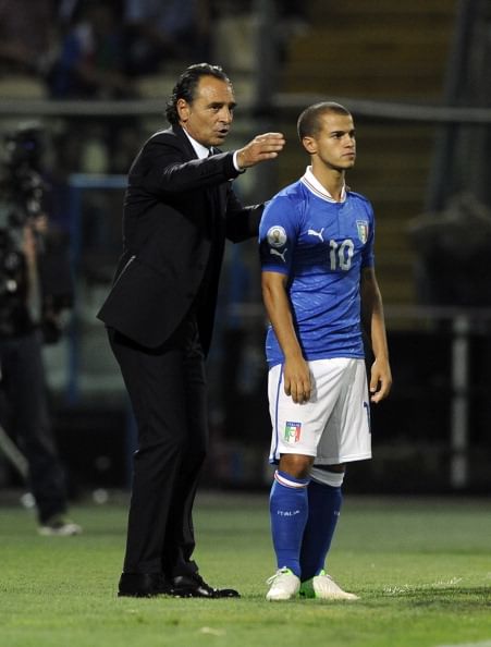 Italy to introduce new blood, says coach