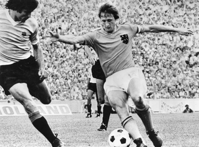 Johan Cruyff - the total footballer