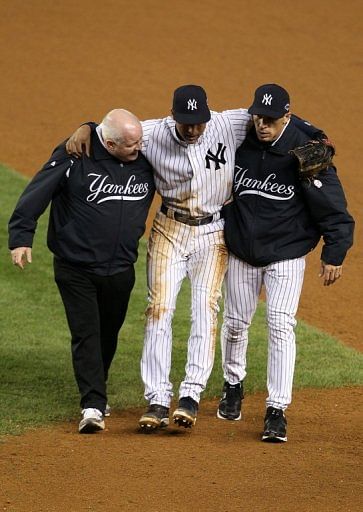 Jeter suffers season-ending injury in Yankees' 6-4 loss to Tigers