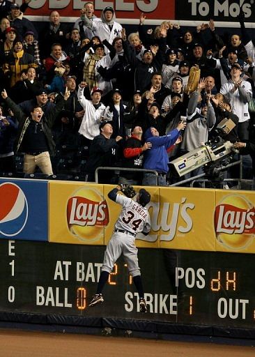 Jeter suffers season-ending injury in Yankees' 6-4 loss to Tigers