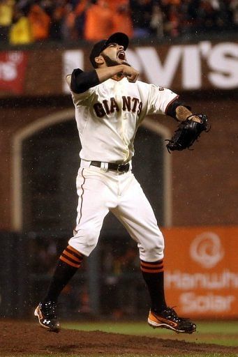 SF Giants on brink of World Series crown