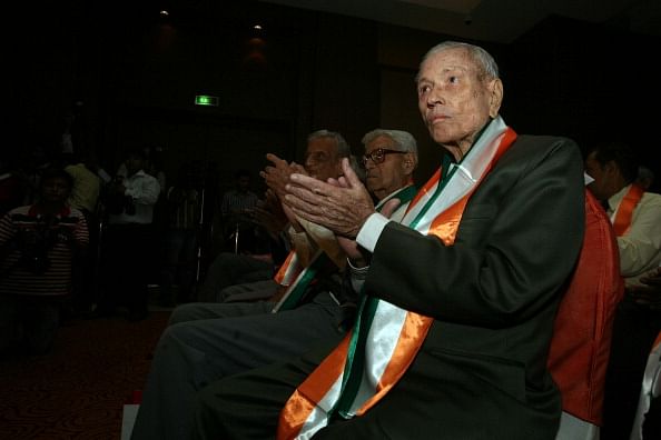 Hockey legend Leslie Claudius critical