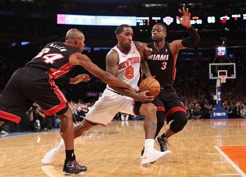 A packed house in famed Madison Square Garden cheered the Knicks in their season opener against the Heat