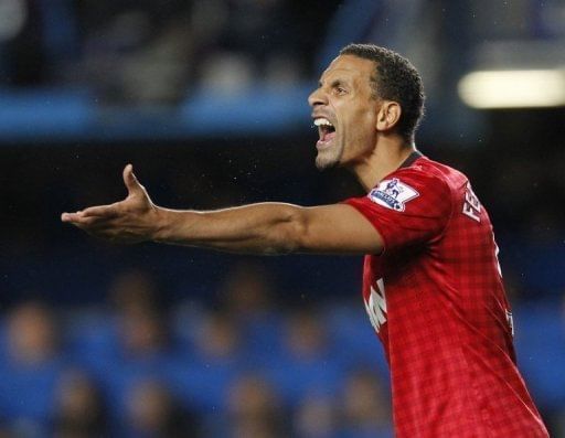 Knockout stage berths beckon for United, Barca