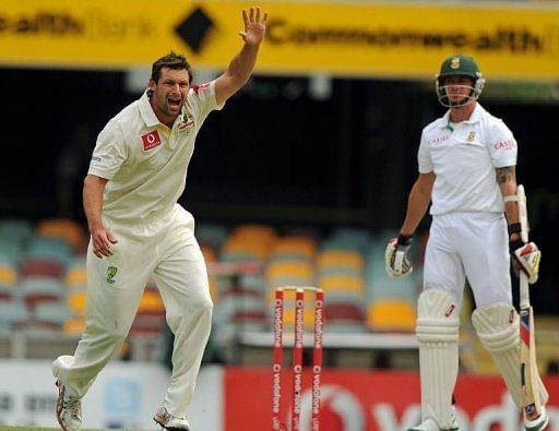 The Proteas lost four for 52 during part of the middle session