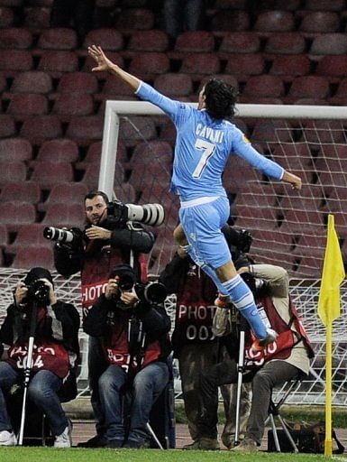 Napoli's Edinson Cavani reacts after scoring