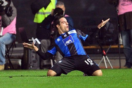 Atalanta&#039;s Giacomo Bonaventura celebrates after scoring