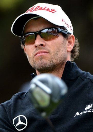 Scott, Poulter lurk at Australian Masters
