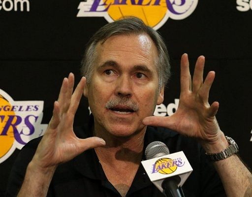 Mike D&#039;Antoni speaks at a press confernece introducing him as the new Los Angeles Lakers head coach