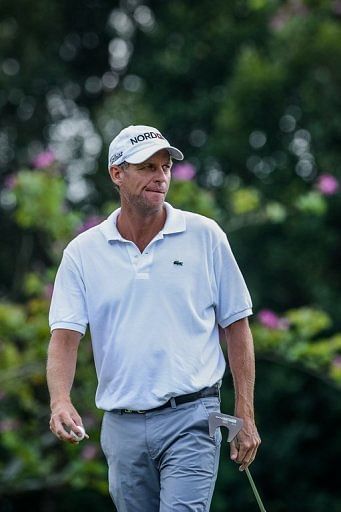 Denmark&#039;s Anders Hansen on Friday surged to the top of Hong Kong Open leaderboard