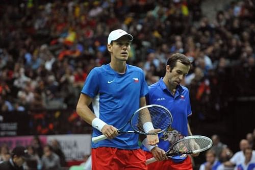 Tomas Berdych and Radek Stepanek beat Marcel Granollers and Marc Lopez 3-6, 7-5, 7-5, 6-3