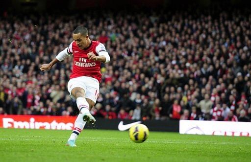 Walcott capped Arsenal&#039;s victory over Spurs on Saturday with their  fifth goal in injury time